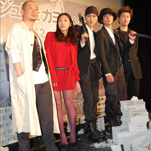 写真左から、大森立嗣監督、安藤サクラ、松田翔太、高良健吾、新井浩文