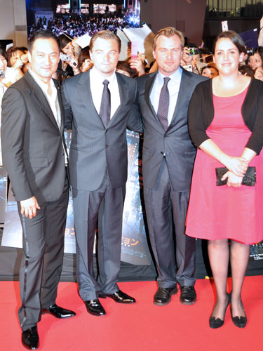 左から渡辺謙、レオナルド・ディカプリオ、クリストファー・ノーラン監督、プロデューサーのエマ・トーマス