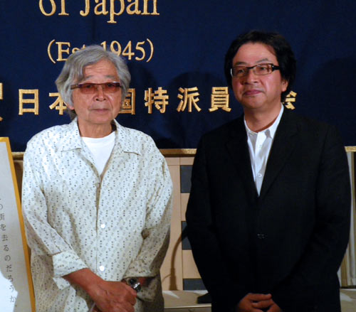 山田洋次監督（左）と阿部勉監督（右）