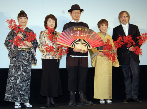 左から山野海、吉行和子、中村獅童、松井久子監督、
ヤン・A.P.カチュマレク