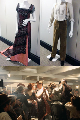 1日限定で展示される劇中でローズが着た衣装（写真上左）とジャックが着た衣装（写真上右）
(C) 2011 Twentieth Century Fox and Paramount Pictures. All Rights Reserved.