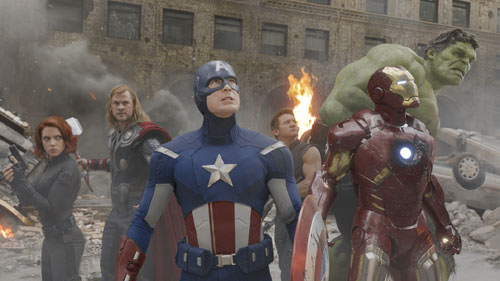 『アベンジャーズ』より。左から2人目がソー役のクリス・ヘムワース。
TM & (C) 2012 Marvel & Subs.