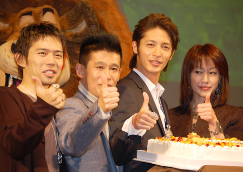 左から岡田義徳、柳沢慎吾、玉木宏、高島礼子