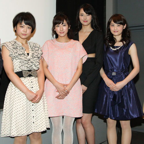 写真左から松永渚、藤本泉、浦浜アリサ、柳田小百合