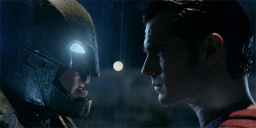 『バットマン vs スーパーマン ジャスティスの誕生』
(C) 2015 WARNER BROS. ENTERTAINMENT INC., RATPAC-DUNE ENTERTAINMENT LLC AND RATPAC ENTERTAINMENT, LLC