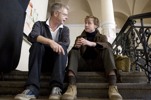 撮影中のデヴィッド・クロス（右）とダルドリー監督