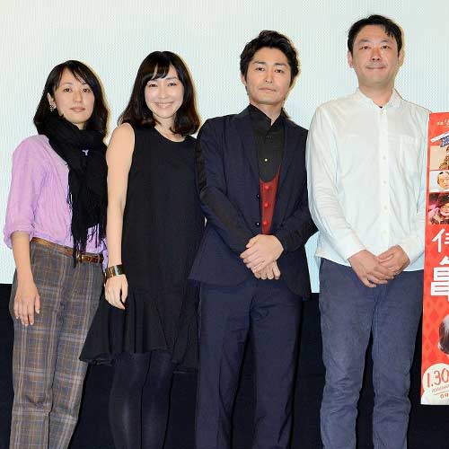 左から横浜聡子監督、麻生久美子、安田顕、戌井昭人（原作者）