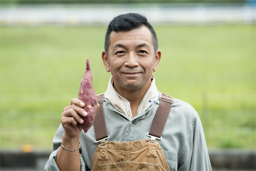 野菜農家を営むマキの父親・江田豊役を演じる中野英雄
(C) 2016映画「にがくてあまい」製作委員会 (C) 小林ユミヲ／マッグガーデン