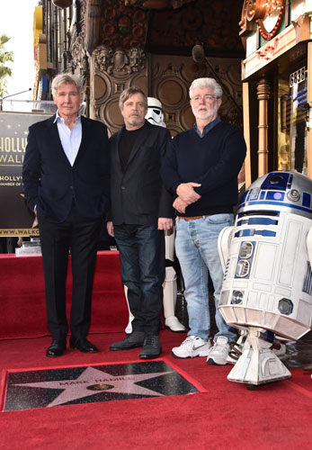 左からハリソン・フォード、マーク・ハミル、ジョージ・ルーカス
(C) 2018 & TM Lucasfilm Ltd. All Rights Reserved.