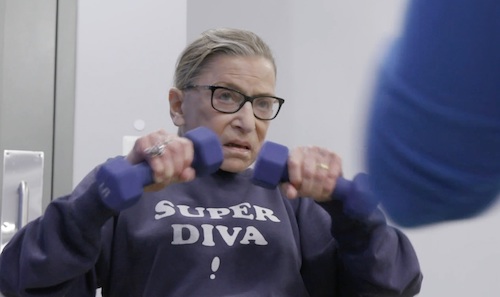 ジムでトレーニングに励むルース・ベイダー・ギンズバーグ／『RBG 最強の85才』
(C)Cable News Network. All rights reserved.