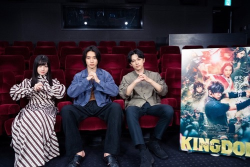 左から橋本環奈、山崎賢人、吉沢亮
(C)原泰久／集英社　(C)2019 映画「キングダム」製作委員会