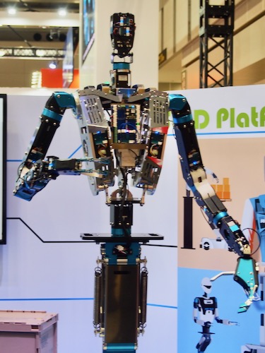 癒し系アニマルロボから産業用アームまで「2019国際ロボット展」レポ