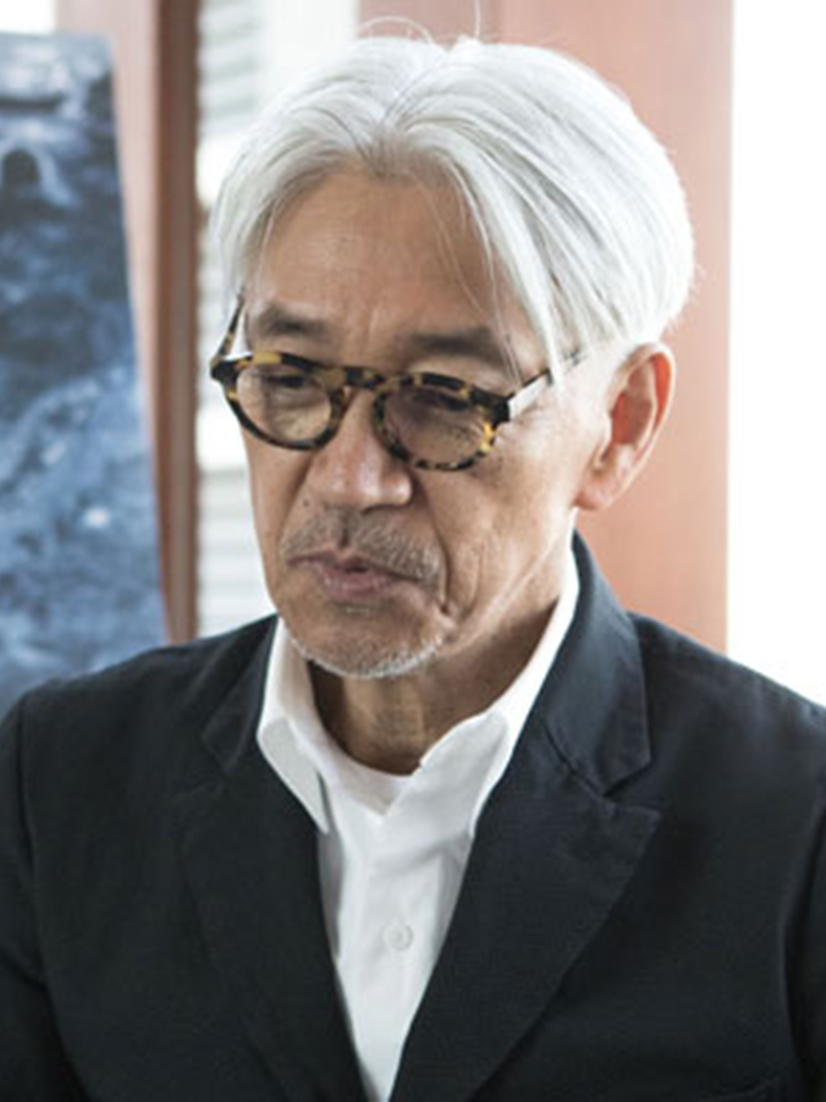 坂本龍一