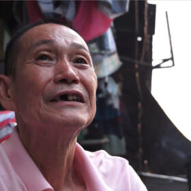 フィリピンのスラムで生きる日本人男性が見た“幸せ”とは