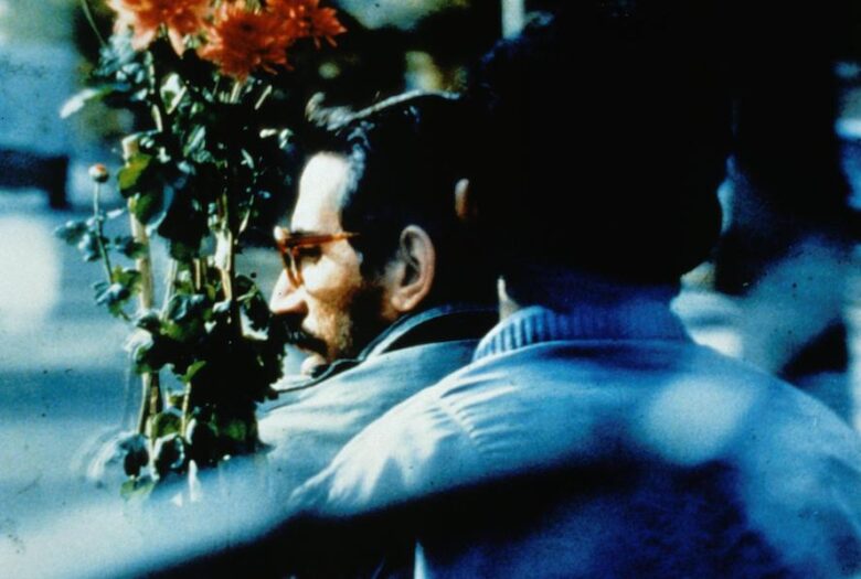 『クローズ・アップ』(C)1990 Farabi Cinema