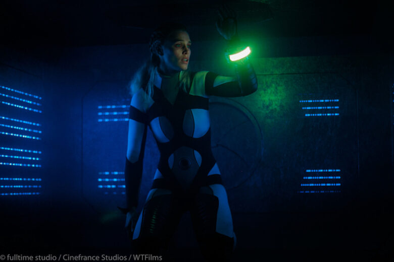 『TUBE チューブ 死の脱出』