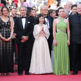 カンヌ映画祭が開幕、ゼレンスキー大統領もスピーチ「未来は映画にかかっている」