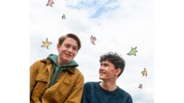 少年同士の恋と青春！ 喜びも偏見も描いたイギリス発LGBTQ+ドラマ