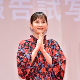 前田敦子「ちょっとダメ男が好きなのかも…」クズ男にハマる女性に共感？