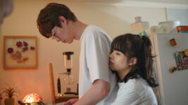 岸井ゆきの&宮沢氷魚、些細な会話が喧嘩の火種に? 夫婦のリアルな“あるある”に共感する『佐藤さんと佐藤さん』特報映像