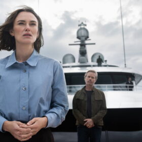 Netflix映画『第10客室の女』独占配信中