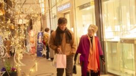 倍賞千恵子×木村拓哉、“ハウルコンビ”が横浜の街で寄り添う瞬間 『TOKYOタクシー』心揺さぶる新映像