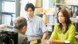 中島裕翔、主演の覚悟あふれる現場密着 爽やか気配りと真剣な眼差しが光る