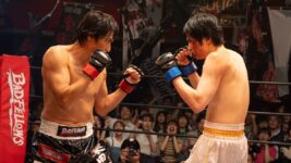 鈴鹿央士VS伊勢谷友介、リング上で激突!『喧嘩独学』命懸けの“下剋上”バトル