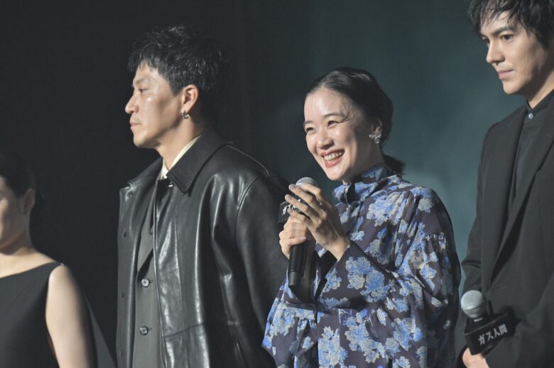 の配信記念イベントが6月29日に開催。キャストの小栗旬、蒼井優、広瀬すず、林遣都、竹野内