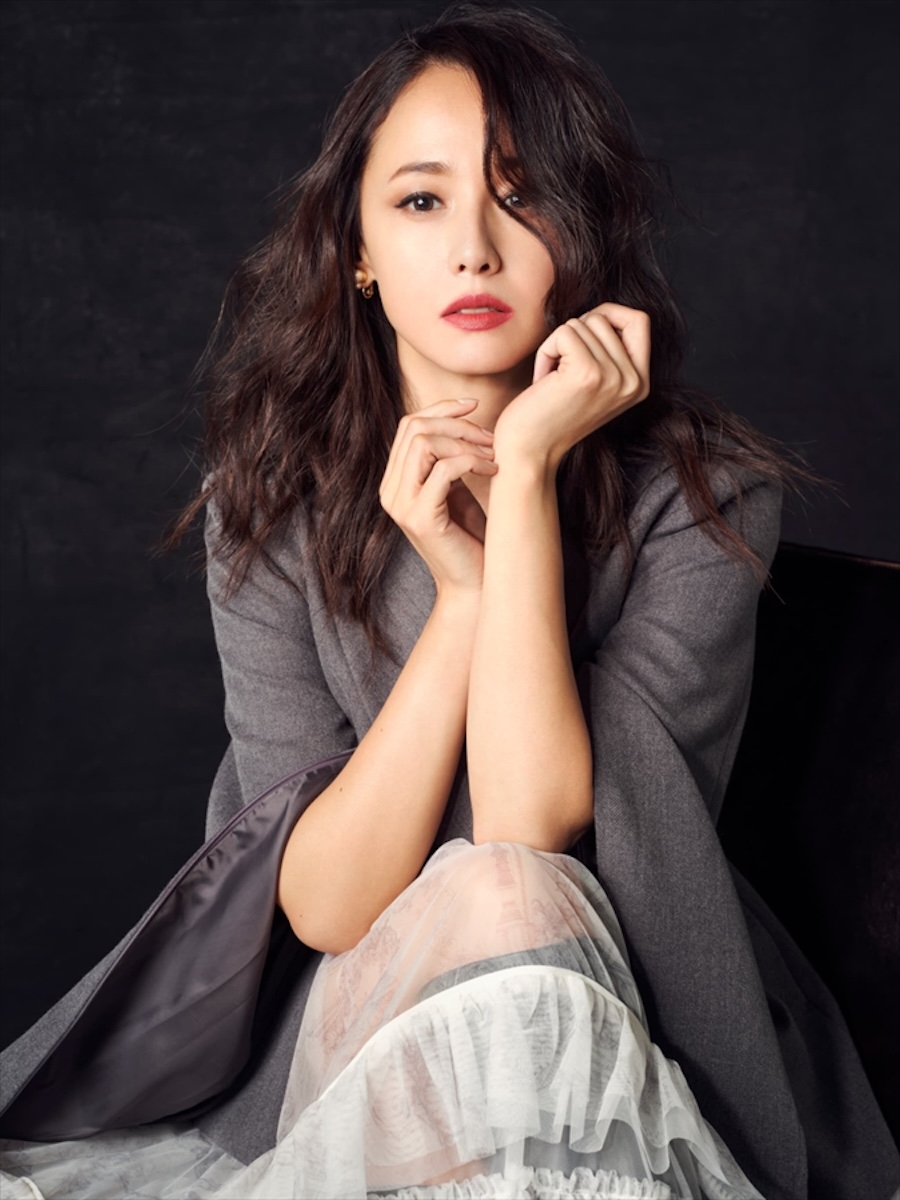沢尻エリカ「EIMY ISTOIRE」2026 AUTUMN COLLECTION