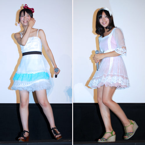 AKB48・渡り廊下走り隊の菊地あやか（左）と仲川遥香（右）
