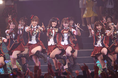 AKB48
(C) AKS