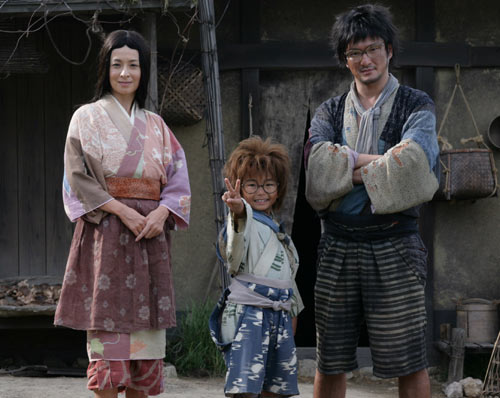 左から壇れい、加藤清史郎、中村獅童。『忍たま乱太郎』より
(C) 2011実写版「忍たま乱太郎」製作委員会