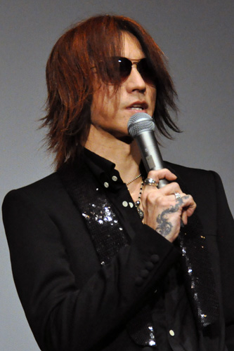 SUGIZO