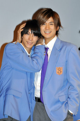 浜尾京介（左）と渡辺大輔（右）