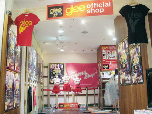 人気海外ドラマ『glee／グリー』の公式ショップが渋谷PARCOにオープン！