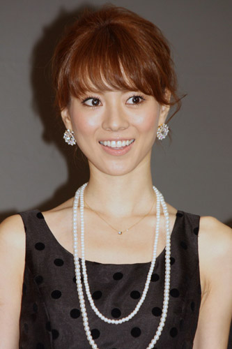 安座間美優