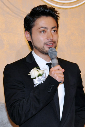 『指輪をはめたい』記者会見で結婚について言及していた山田孝之