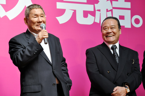 北野武監督（左）と西田敏行（右）