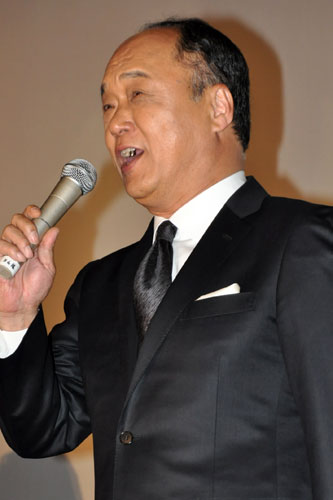 田山涼成