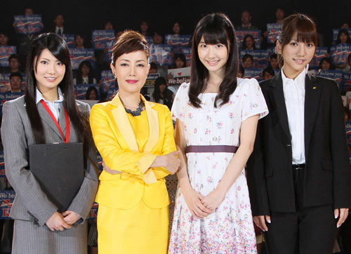 戸田恵子と共に