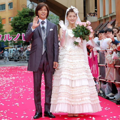 ウェディングドレス姿でヴァージンロード歩いた綾瀬はるか、自身の結婚の予定はいつ？
