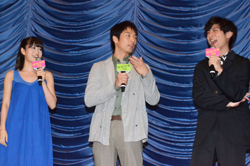 左から前田敦子、森山未來、高良健吾