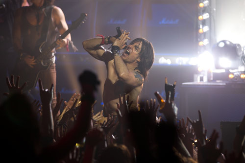 『ロック・オブ・エイジズ』でフェロモン全開のロック歌手を熱演したトム・クルーズ
(C) 2011 WARNER BROS. ENTERTAINENT INC.