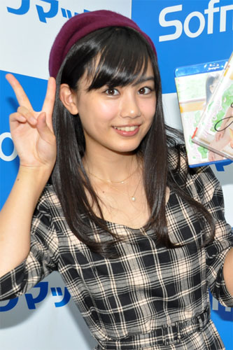 伊藤優衣、見どころは小さめビキニと1作目にはなかったような大人っぽさ