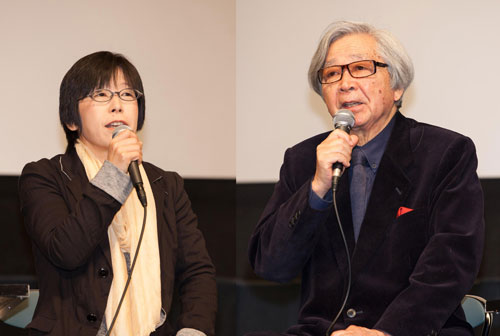 平松恵美子監督（左）と山田洋次監督（右）