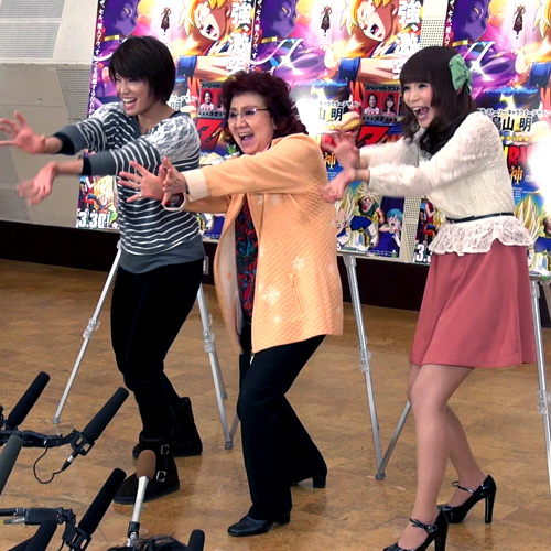 左から松本薫、野沢雅子、中川翔子