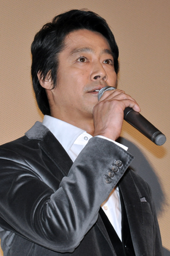 俳優の堤真一が結婚を報告！ お相手は32歳の一般女性