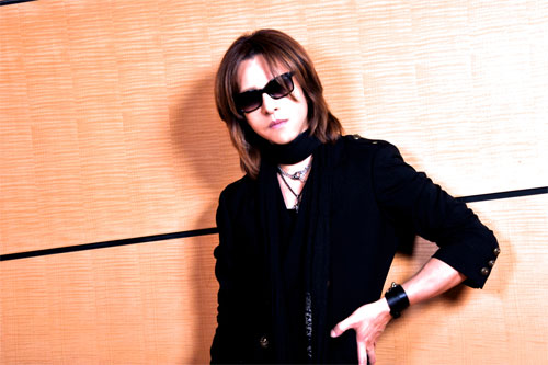 YOSHIKI