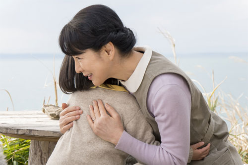 吉永小百合が小さなカフェの店主を演じた『ふしぎな岬の物語』の予告編が解禁！